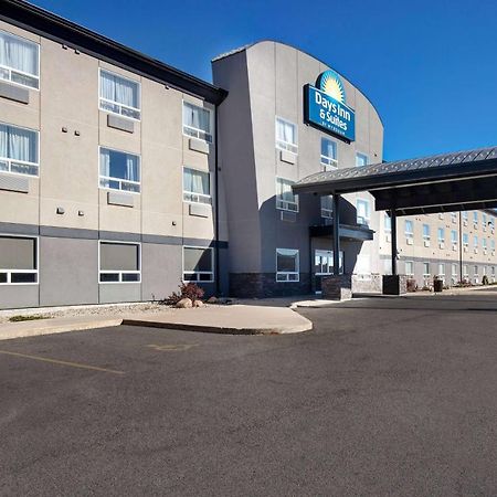Days Inn & Suites By Wyndham Yorkton Exterior foto