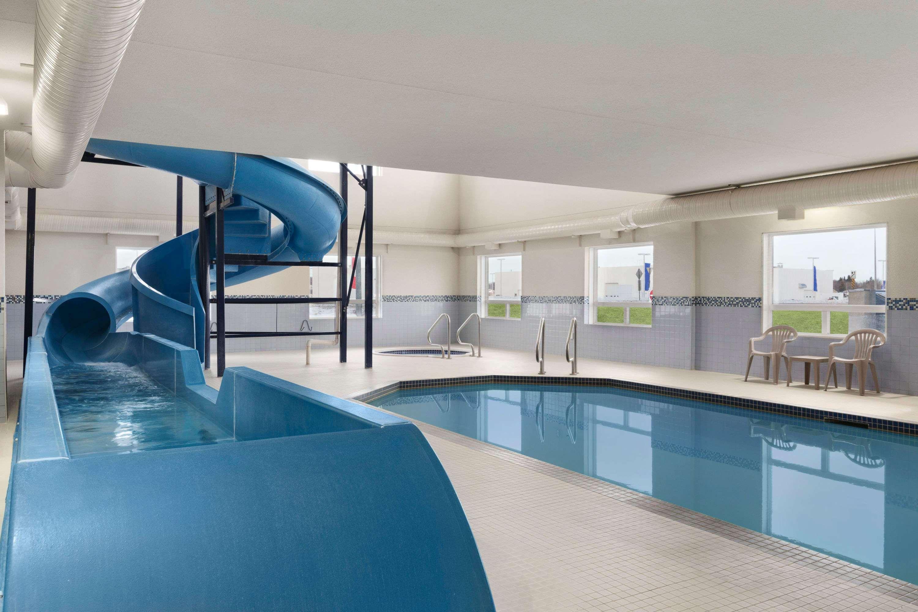 Days Inn & Suites By Wyndham Yorkton Exterior foto