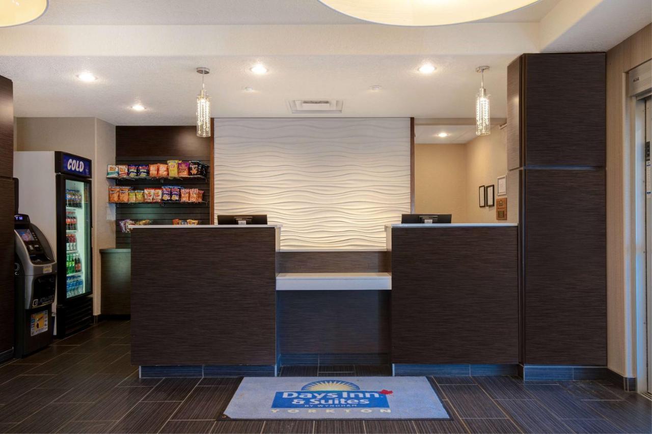 Days Inn & Suites By Wyndham Yorkton Exterior foto