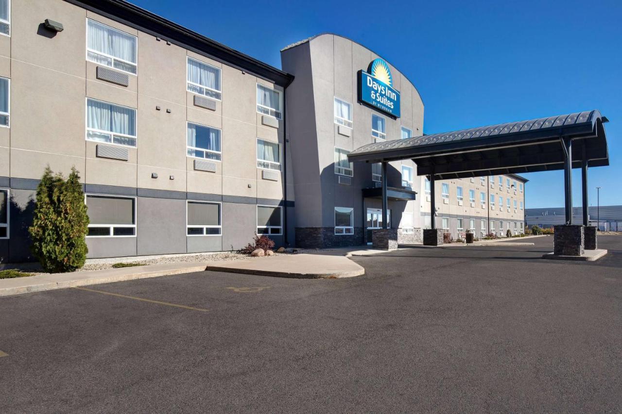 Days Inn & Suites By Wyndham Yorkton Exterior foto