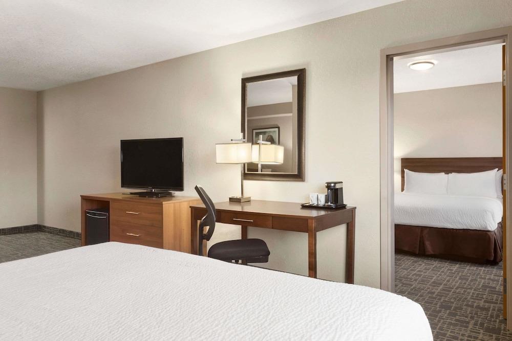 Days Inn & Suites By Wyndham Yorkton Exterior foto