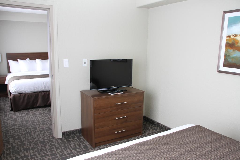 Days Inn & Suites By Wyndham Yorkton Exterior foto