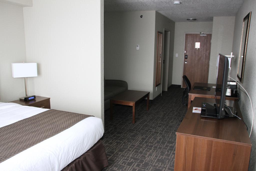 Days Inn & Suites By Wyndham Yorkton Exterior foto